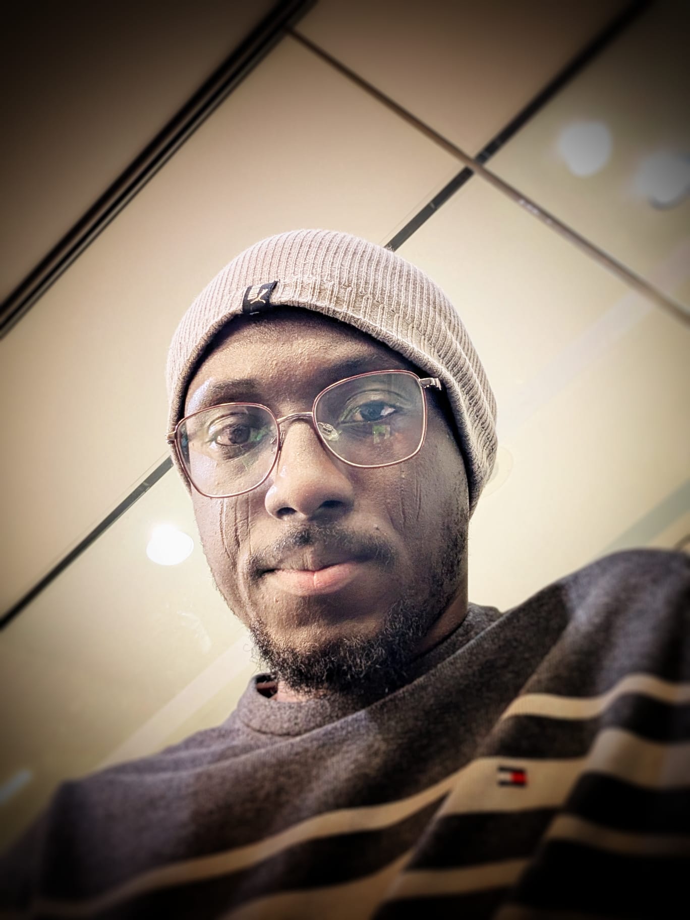 Abdulmalik Nuhu, language tutor